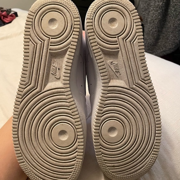 Nike Air Force 1 - Picture 2 of 6